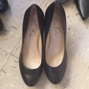 Marc Fisher Black pumps